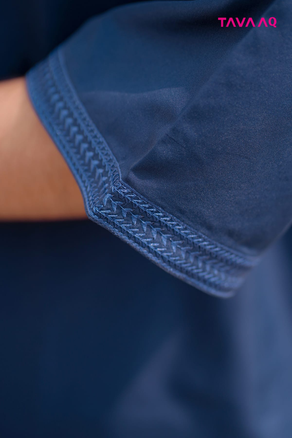 Royal Moroccan Thobe - Navy Blue - Image 4